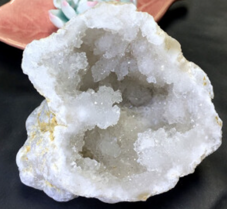天然白瑪瑙如何進(jìn)口清關(guān)，您知道多少呢？